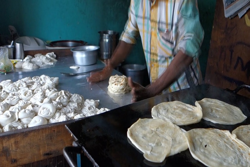 food poisoning Snake skin on food package; inspection at Nedumangad hotels