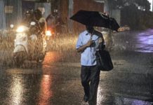 കനത്ത മഴ; മൂന്ന് ജില്ലകളിലെ വിദ്യാഭ്യാസ സ്ഥാപനങ്ങൾക്ക് നാളെ അവധി Heavy Rain