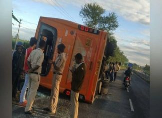 K Swift Accident Near Mysuru And 5 Were Injured