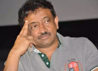 സംവിധായകൻ രാംഗോപാൽ വർമയ്ക്കെതിരെ ലുക്ക്ഔട്ട് നോട്ടീസ്; വീടിന് മുന്നിൽ നിലയുറപ്പിച്ച് പോലീസ് Ram Gopal Varma