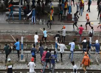 595 Trains Cancelled In India Due To The Agnipath Protest