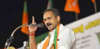 'Congressmen have no moral right to oppose Pinarayi'; K Surendran