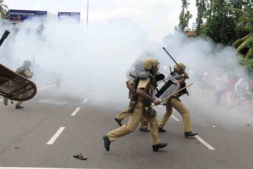 clash-in-Yuva-Morcha-March clash-in-Yuva-Morcha-March