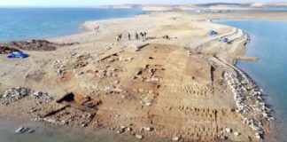 വറ്റിവരണ്ട നദിയിൽ നിന്ന് ഉയർന്നുവന്നത് പുരാതന നഗരം; അൽഭുതം മാറാതെ ജനം Ruins of hidden 3,400-year-old city found after severe drought in Iraq