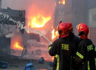 ലണ്ടനിൽ സബ് സ്റ്റേഷനിൽ വൻ പൊട്ടിത്തെറി; ഹീത്രൂ വിമാനത്താവളം അടച്ചു, ആളുകളെ ഒഴിപ്പിച്ചു explosion at electricity substation