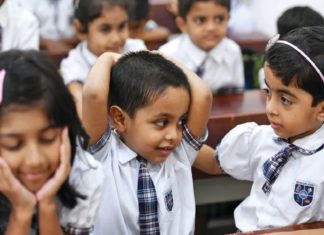 ആൺ- പെൺ വേർതിരിവ് വേണ്ട, മിക്സഡ് സ്കൂളുകൾ മതി; ബാലാവകാശ കമ്മീഷൻ