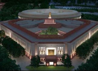 പാർലമെന്റിന്റെ ശീതകാല സമ്മേളനത്തിന് ഇന്ന് തുടക്കം; അഞ്ചോളം ബില്ലുകൾക്ക് പ്രഥമ പരിഗണന massive protests continue for the third day of parliament