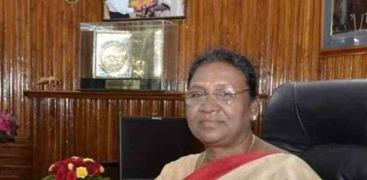 പൊതുപരീക്ഷാ ഭേദഗതി ബില്ലിന് രാഷ്ട്രപതിയുടെ അംഗീകാരം; ഇനി കർശന നിയമം Support NDA's presidential candidate; 16 Sena MPs to Uddhav Thackeray