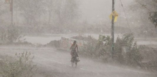 മലപ്പുറം മലവെള്ളപ്പാച്ചിലിൽ മരണം അഞ്ചായി; ഇടുക്കിയിൽ വിനോദസഞ്ചാര കേന്ദ്രങ്ങൾ അടച്ചു Kerala Rain