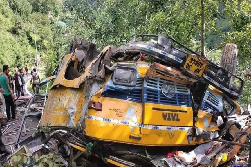 Bus Falls Into Gorge In Himachal Pradesh And 16 Were Died Bus Falls Into Gorge In Himachal Pradesh And 16 Were Died