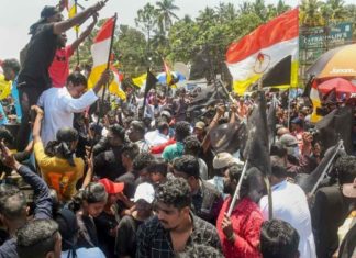 സമരനിരയിൽ ഗര്ഭിണികളും കുട്ടികളും; വിഴിഞ്ഞത്ത് പ്രതിസന്ധി രൂക്ഷം Pregnant women and children in the protest; Vizhinjam getting worse