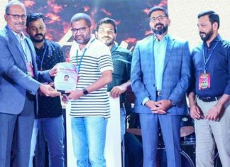 പ്രഥമ ‘ടീം അബുദാബിൻസ്’ മാദ്ധ്യമ പുരസ്കാരം റാശിദ് പൂമാടത്തിന് First Abudhabinz Media Award goes to Rashid Poomadam