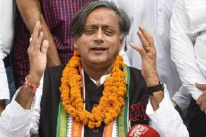 Tharoor's visit to Kottayam in controversy