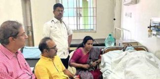 Woman doctor trampled incident _ Doctors say strike till arrest of accused