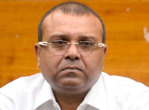 Telangana police at Tushar's house; Notice to appear in Hyderabad on 21st
