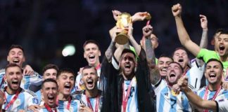 lionel messi with qatar world cup 2022