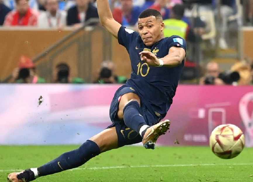 Mbappe scores the second goal for France