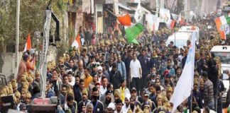 Bharat Jodo Yatra gets grand welcome in Kashmir