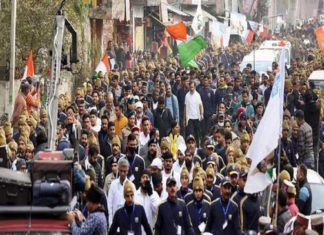 Bharat Jodo Yatra gets grand welcome in Kashmir