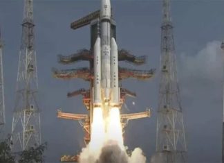 LVM-3 launched into space with 36 satellites