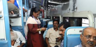 പിഴയായി ഒരുകോടി സമാഹരണം; വനിതാ സ്റ്റാഫിനെ അഭിനന്ദിച്ച് റെയിൽവേ മന്ത്രാലയം 1 crore collection as penalty; Ministry of Railways congratulates women staff