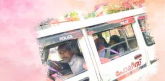 ട്രാഫിക്കിൽ കുടുങ്ങിയ വിദ്യാർഥികളെ പരീക്ഷക്ക് എത്തിച്ചു; വീണ്ടും കൈയ്യടി നേടി കേരളാ പോലീസ് Students stuck in traffic were brought to the exam; Kerala Police won applause again