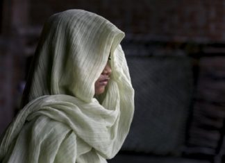 Malappuram_A 14-year-old mother was given her baby back