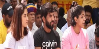 ഗുസ്തി താരങ്ങൾക്ക് പിന്തുണ; നിഷ്പക്ഷ അന്വേഷണം വേണമെന്ന് ഐഒസി wrestling protest