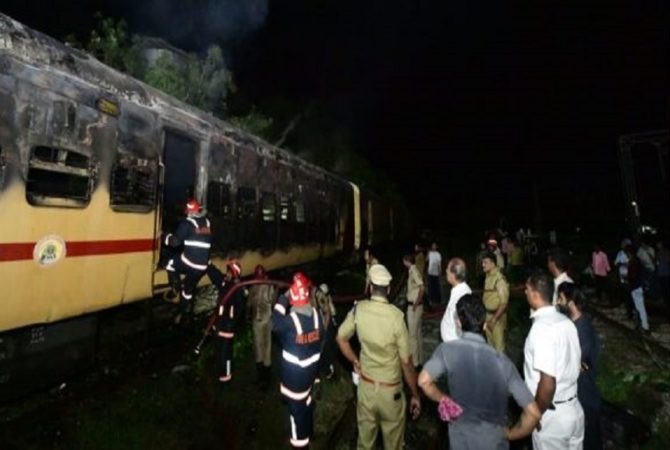 കണ്ണൂർ ട്രെയിൻ തീവെപ്പ്; കസ്റ്റഡിയിലുള്ള ആളുടെ അറസ്റ്റ് രേഖപ്പെടുത്തിയേക്കും train caught fire in Kannur
