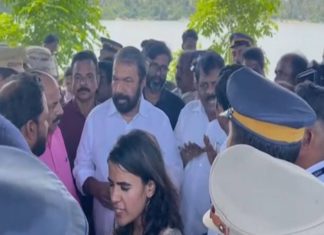 മുതലപ്പൊഴിയിൽ മന്ത്രിമാർക്ക് നേരെ നാട്ടുകാരുടെ പ്രതിഷേധം; സംഘം മടങ്ങി ministers in muthalapozhi