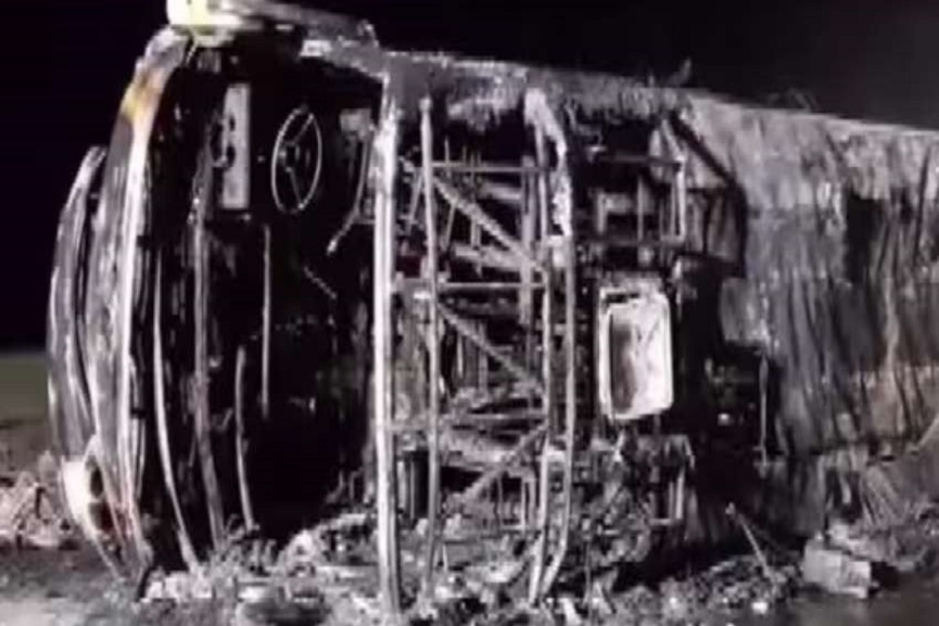 fire at bus in Maharashtra fire at bus in Maharashtra