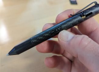 police-officer-seized-a-valuable-pen