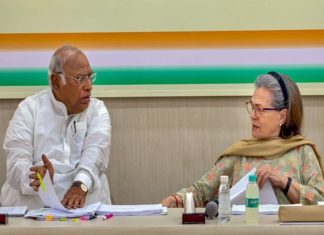 അയോധ്യ രാമക്ഷേത്രം പ്രതിഷ്ഠാ ചടങ്ങ്; കോൺഗ്രസിൽ ഭിന്നാഭിപ്രായം- തീരുമാനം നീളും kharge-sonia-gandhi