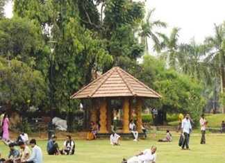 Mananchira Square Kozhikode