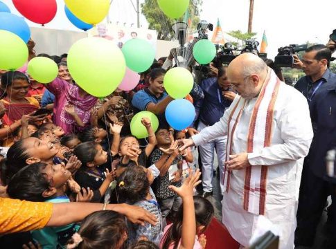 Children at election rally; Case against Amit Shah