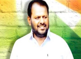 തൃശൂർ ഡിസിസി സംഘർഷം; ജോസ് വള്ളൂരിനോടും എംപി വിൻസെന്റിനോടും രാജി ആവശ്യപ്പെട്ടു