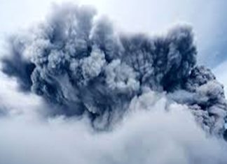 കോഴിക്കോട് ഇല്ലിപ്പിലായിയിൽ ഉഗ്ര സ്ഫോടന ശബ്ദം; ആളുകളെ മാറ്റിപ്പാർപ്പിക്കുന്നു loud explosion