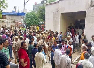 ഹത്രസ് അപകടം; മരണസംഖ്യ 116 ആയി- പ്രഭാഷകൻ ഭോലെ ബാബയ്ക്കെതിരെ കേസ് hathras tragedy