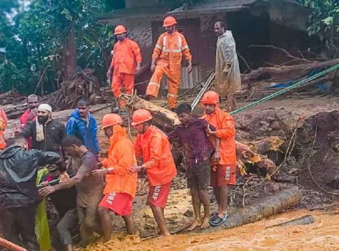 Disaster strikes Helicopters unable to land