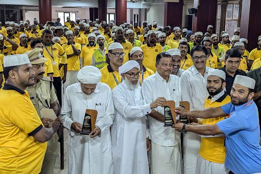 P. V. Abdul Wahab _ Wayanad Landslide SYS Santhwanam Volunteers P. V. Abdul Wahab _ Wayanad Landslide SYS Santhwanam Volunteers