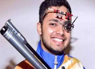 പാരിസ് പാരാലിംപിക്സ്; ഷൂട്ടിങ്ങിൽ മനീഷ് നർവാളിന് വെള്ളി- ഇന്ത്യയുടെ നാലാം മെഡൽ Manish Narwal
