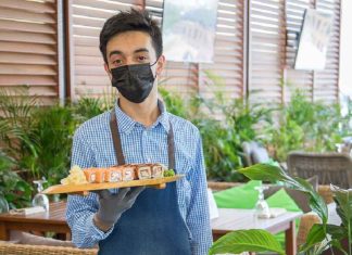 UP makes masks and gloves mandatory in hotels