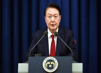 เดฆเดเตเดทเดฟเดฃ เดเตเดฑเดฟเดฏเตป เดชเตเดฐเดธเดฟเดกเดฃเตเดเต เดฏเตเตป เดธเตเดเต เดฏเตเตฝ เดชเตเดฑเดคเตเดคเตเดเตเดเต; เดชเดพเตผเดฒเดฎเตเดจเตเดฑเต เดเดเดชเตเดเตเดเต เดเตเดฏเตโเดคเต Yoon Suk Yeol