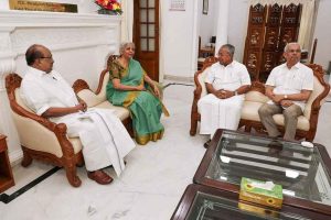 Pinarayi Vijayan and Nirmala Sitharaman meet