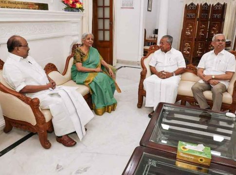 Pinarayi Vijayan and Nirmala Sitharaman meet