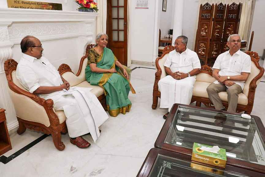 Pinarayi Vijayan and Nirmala Sitharaman meet Pinarayi Vijayan and Nirmala Sitharaman meet