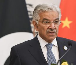 ‘പ്രകോപനം ഉണ്ടായാൽ കൊൽക്കത്ത ആക്രമിച്ച് മറുപടി’; ഇന്ത്യക്കെതിരെ പാക്കിസ്ഥാൻ Pakistan Defense Minister Khawaja Asif