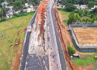 കൂരിയാട് ദേശീയപാത വീണ്ടും ഇടിഞ്ഞു; സംരക്ഷണ ഭിത്തി തകർന്നു, റോഡിൽ വിള്ളൽ kooriyad National Highway Malappuram