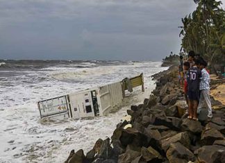 Ship Accident Kochi