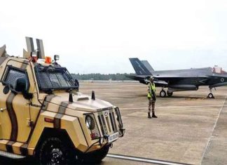 തകരാർ പരിഹരിച്ചില്ല; എഫ് 35 യുദ്ധവിമാനം മടങ്ങാൻ വൈകും, ബ്രിട്ടനിൽ നിന്ന് വിദഗ്ധരെത്തും F 35 Fighter Jet